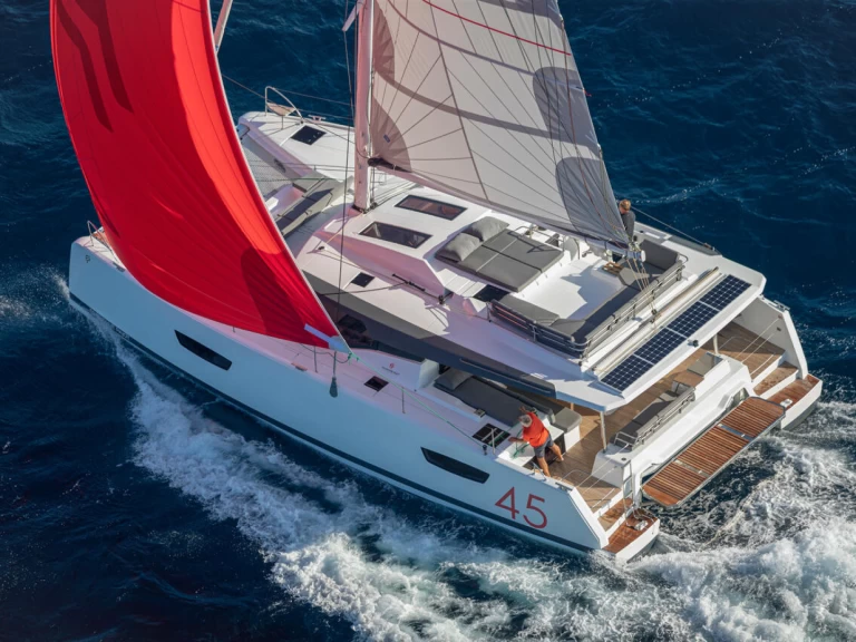 Alquiler de Catamarán, con o sin patrón Fountaine Pajot Le Marin