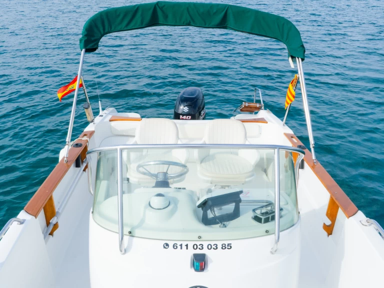 Alquiler de barcos l'Estartit barato de Cap Camarat 625