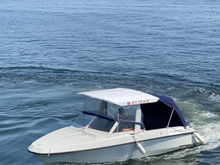 Alquiler de barcos Waren (Müritz) barato de Lotus