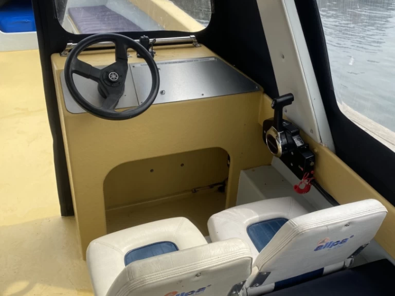 Alquiler de barcos Waren (Müritz) barato de Barkasse