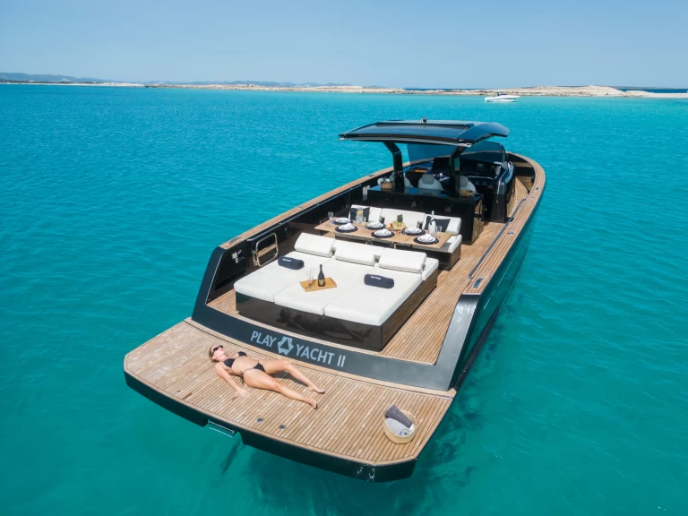Alquiler Barco de motor Pardo Yachts con o sin  título de navegación