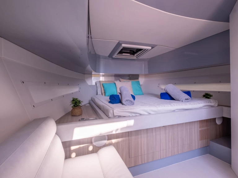 Alquiler de Rio Daytona 34 en Ibiza (Ciudad)