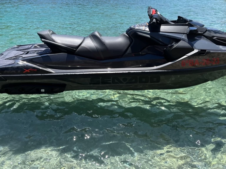 Alquiler de Moto de agua, con o sin patrón Sea-Doo Santa Eulària des Riu