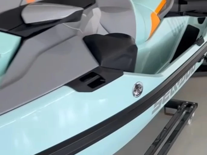 Alquiler de barcos Santa Eulària des Riu barato de Wake 