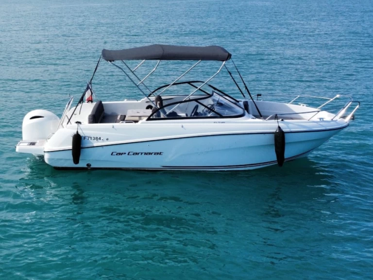 Alquiler de Jeanneau Cap Camarat 6.5 BR en Antibes