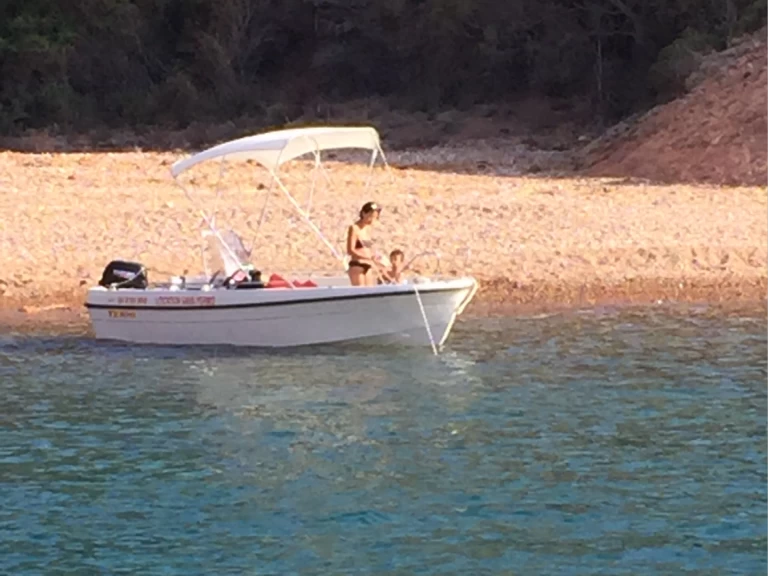 Alquiler Lancha en Galéria - Terhi 445 C