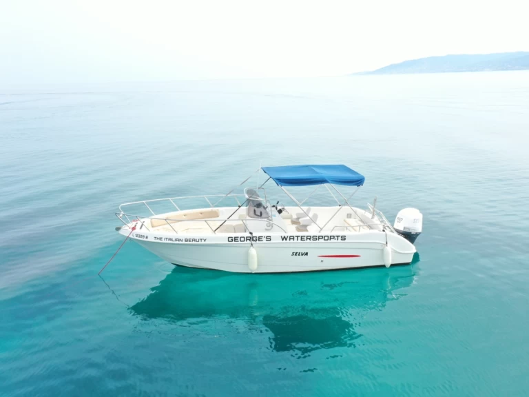 Alquiler Latchi - Selva SELVA D 7.0 C en SamBoat