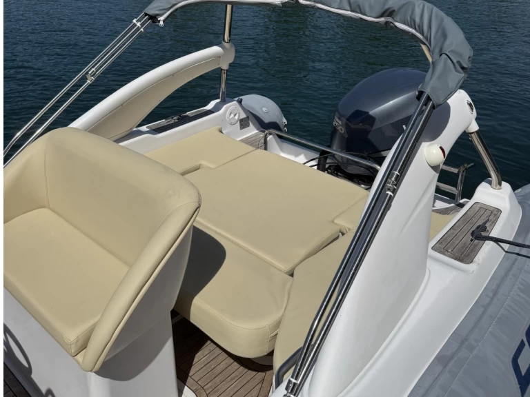 Alquiler de Sacs Sacs S 780 en Mandelieu-la-Napoule