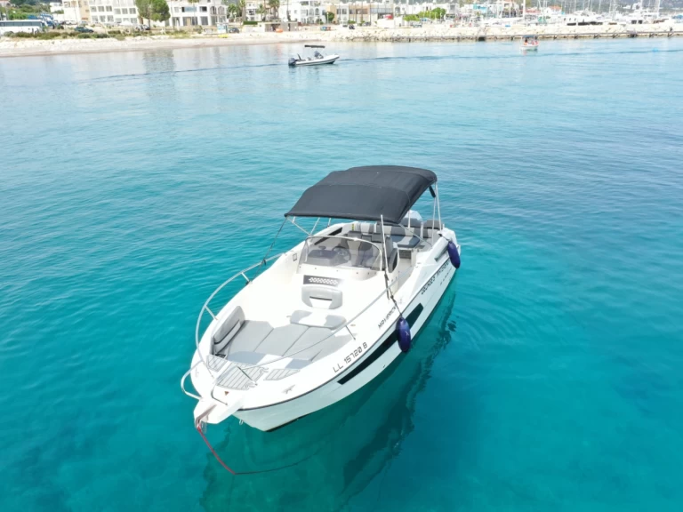 Karnic KARNIC 701 SL de alquiler a Latchi