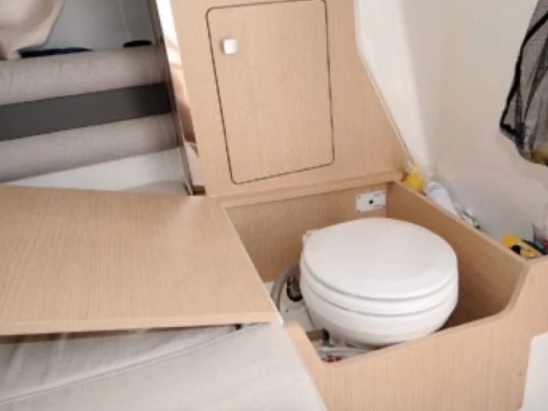 Alquiler de barcos Latchi barato de SELVA - SUN DECK CLASSIC LINE SD 7.0 CABIN