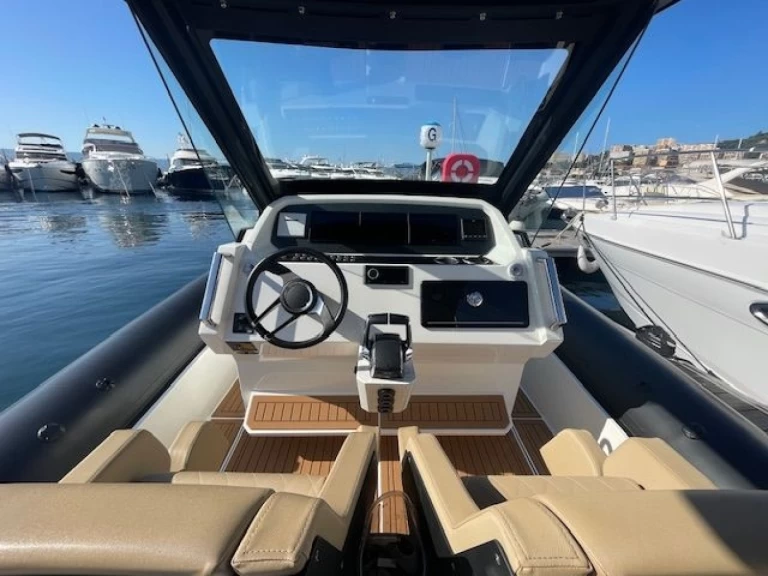 Alquiler de Neumática, con o sin patrón Northstar Porticcio