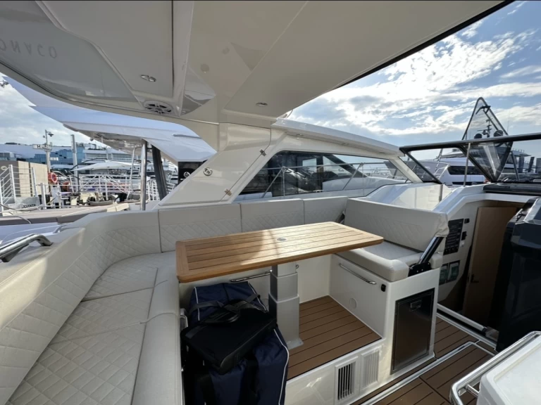 Alquiler de Lancha, con o sin patrón Parker Marine de Sant'Ambrogio