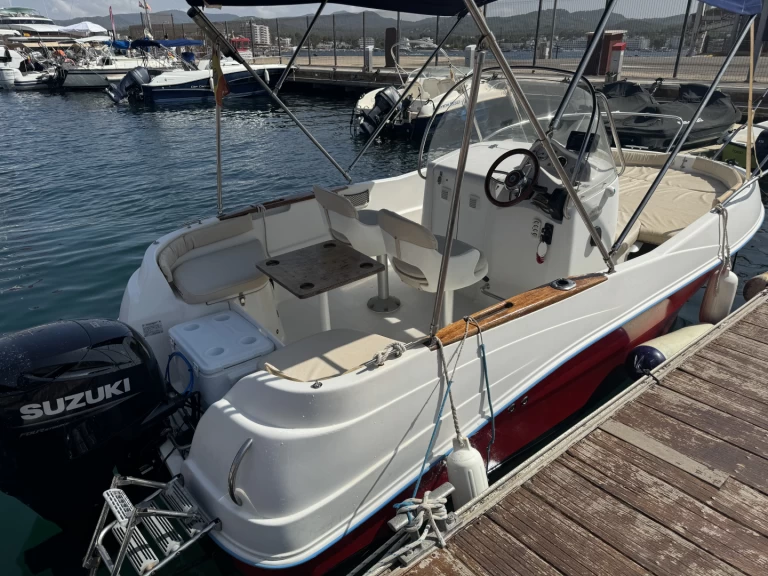 Alquiler de Quicksilver Quicksilver 525 Flamingo en Sant Antoni de Portmany