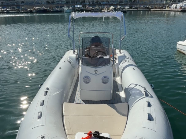 Alquiler de barcos Sète barato de Tempest 570