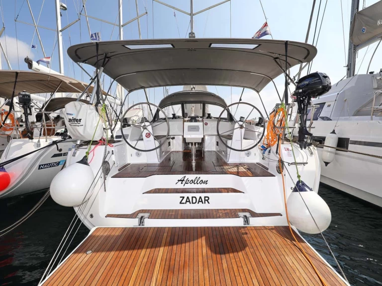 Alquiler Jezera - Bavaria Cruiser 46 en SamBoat