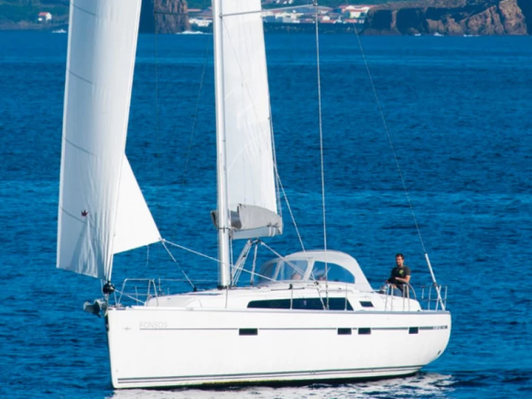Alquiler de Bavaria Cruiser 46 en Angra do Heroísmo