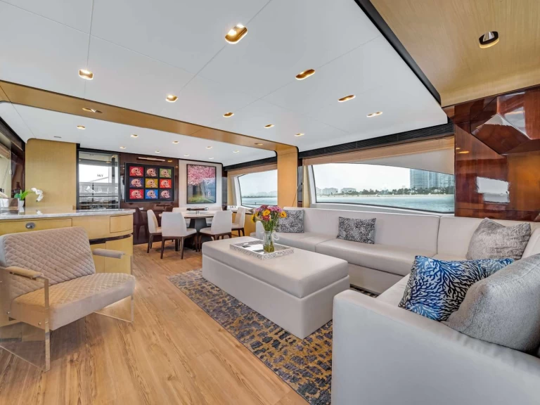 Alquiler de embarcaciones Azimut Sky enEast Hampton en Samboat