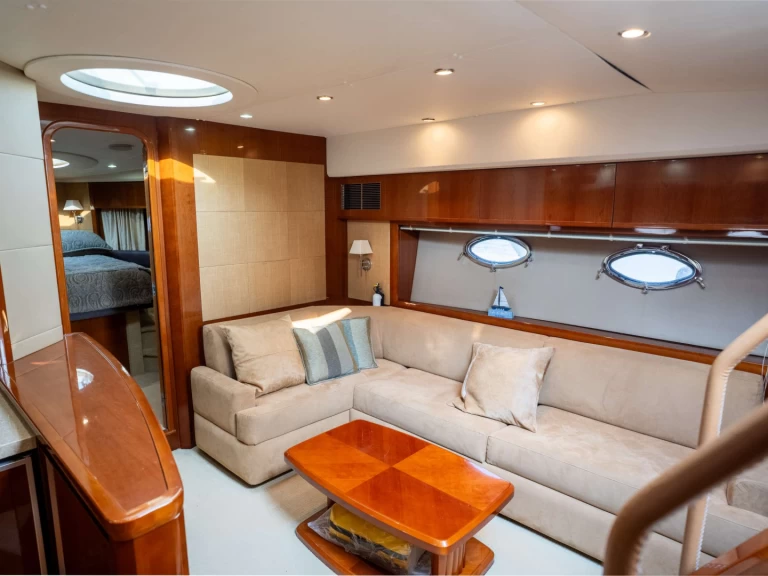 Alquiler de embarcaciones Princess Viking Searenity enFreeport en Samboat