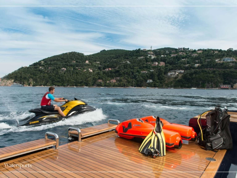 Alquiler de Yate de lujo, con o sin patrón Benetti Nassau