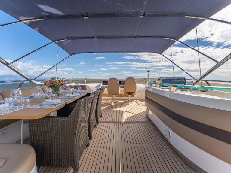 Alquiler Antibes - Princess, UK BLUE EYES en SamBoat