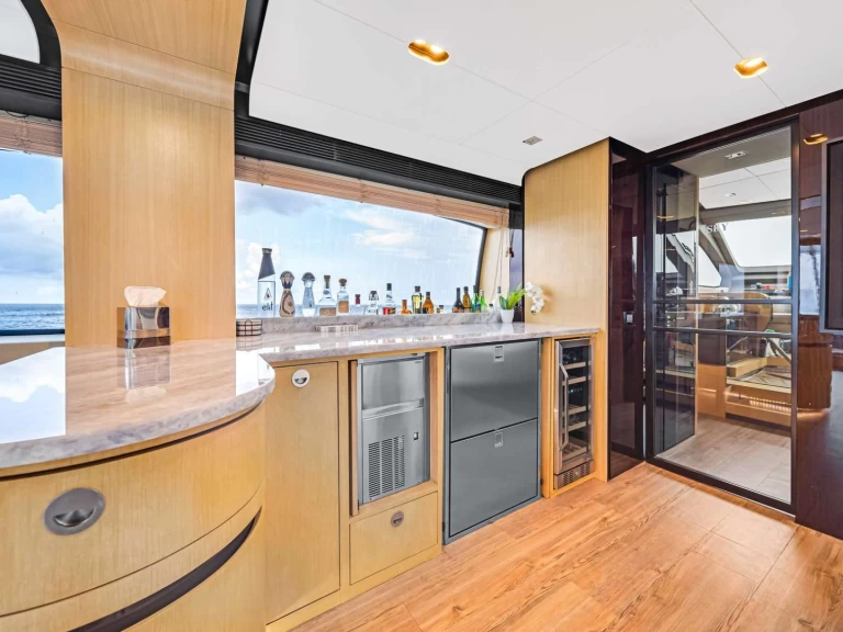 Azimut Sky de alquiler a East Hampton