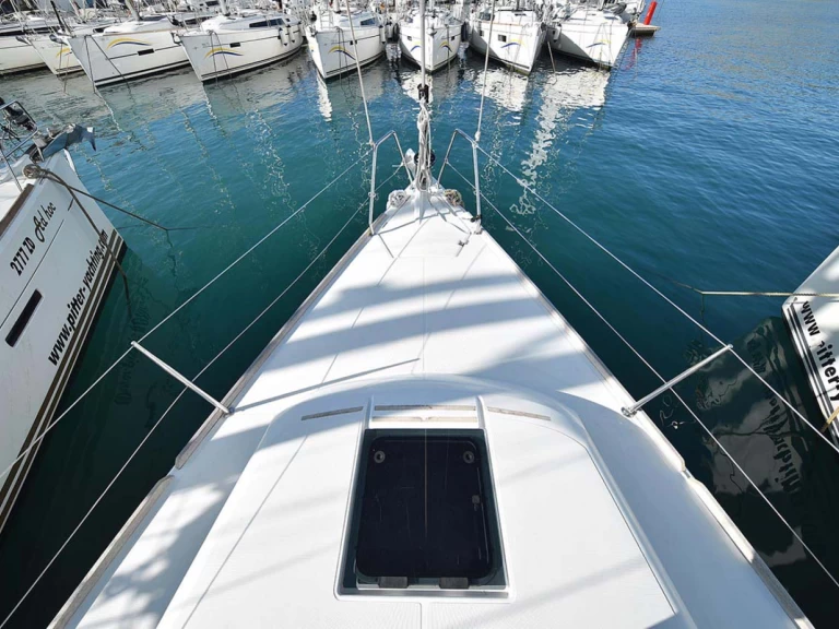 Alquiler de Dufour Dufour 382 Grand Large en Pula