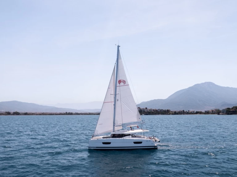 Fountaine Pajot Isla 40 de alquiler a Fethiye