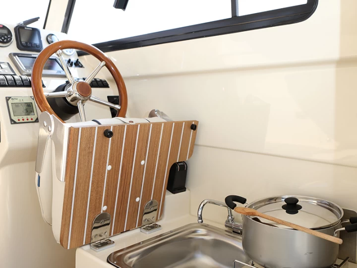 Alquiler Lancha Leidi con o sin  título de navegación