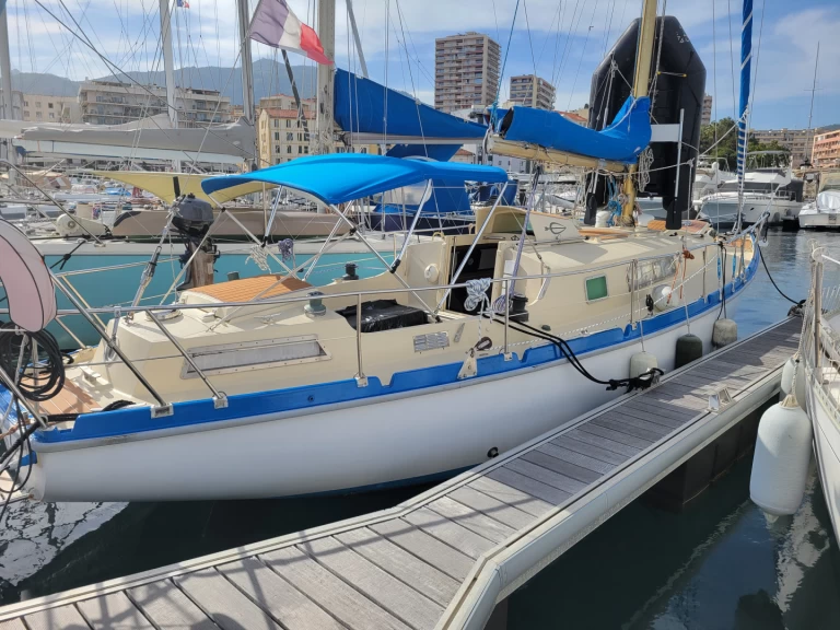 Alquiler Velero Amel con o sin  título de navegación