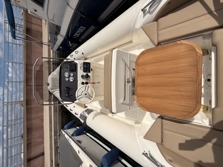 Neumática para alquilar Cannes al mejor precio