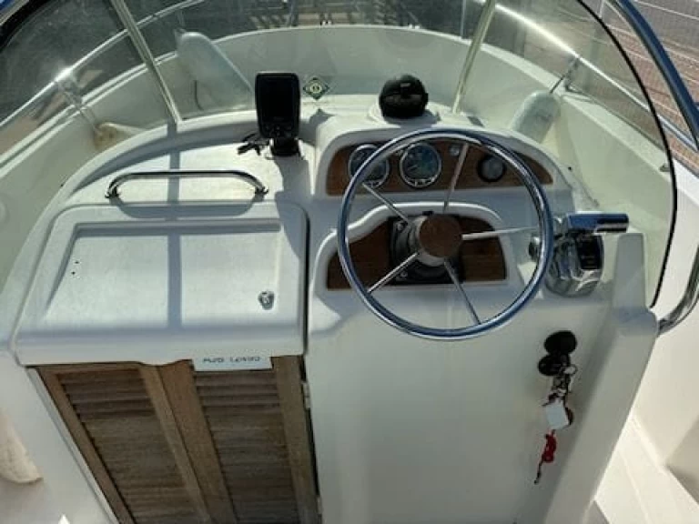 Alquiler de barcos Fos-sur-Mer barato de Cap Camarat 625