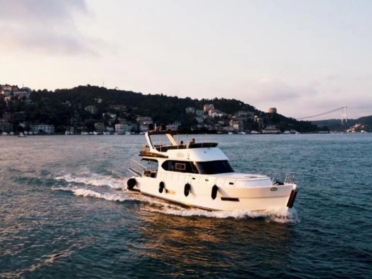 costom made  costom made de alquiler a Beşiktaş