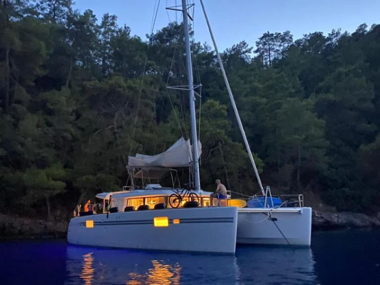 Lagoon 450F  Lagoon 450F  de alquiler a Fethiye