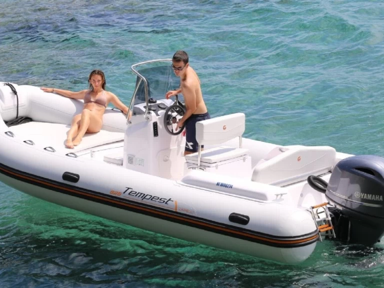 Alquiler de barcos Port-Haliguen barato de Tempest 630