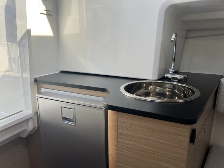 Alquiler de Jeanneau Cap Camarat 755 WA en Les Issambres