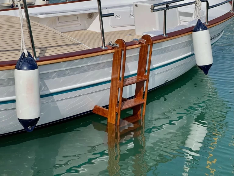 Alquiler de Medvolt Marine M7 en Club Náutico Moraira