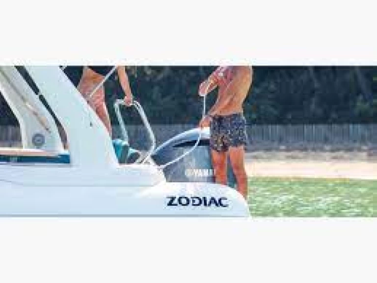 zodia Medline 7.5 de alquiler a Port Grimaud