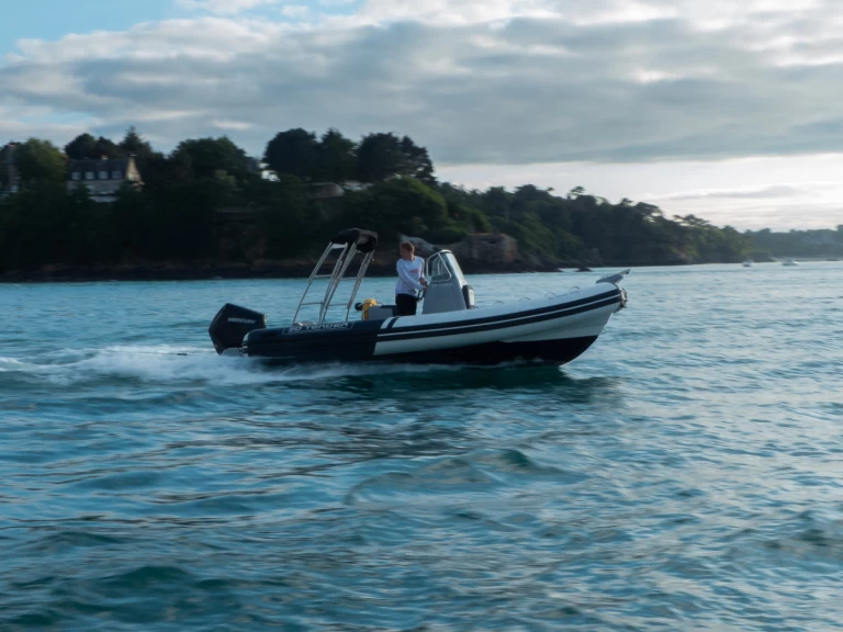 Alquiler de embarcaciones 3D Tender Lux 655 enSaint-Malo en Samboat