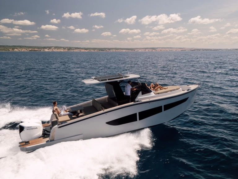 Alquiler Lancha Lucky Wood con o sin  título de navegación