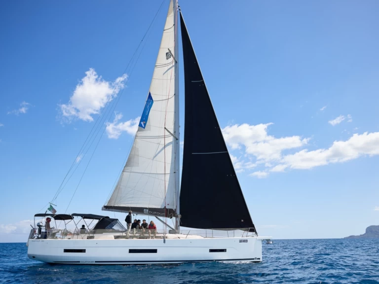 Alquiler de embarcaciones Dufour Dufour 530 enPalermo en Samboat