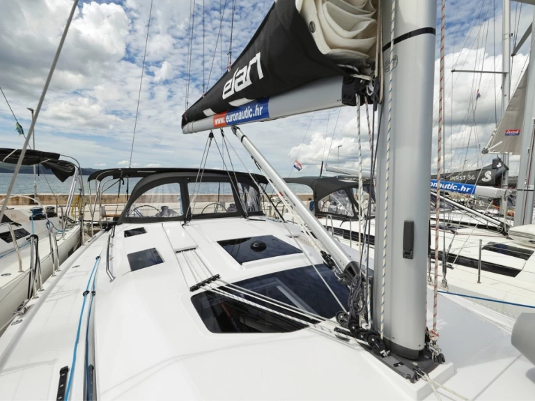 Alquiler de embarcaciones Elan Impression 45 enBiograd na Moru en Samboat