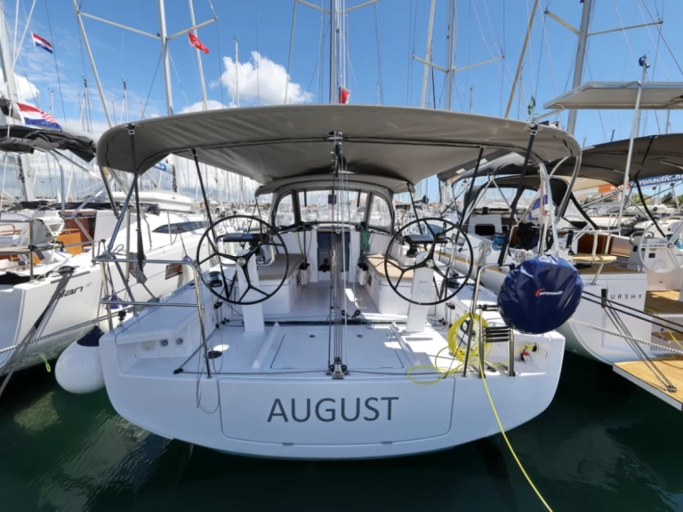 Alquiler de Velero, con o sin patrón Bénéteau Biograd na Moru