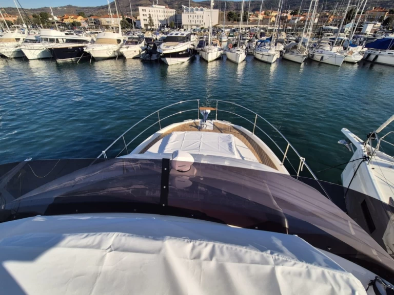 Alquiler de Bénéteau Swift Trawler 41 en Pirovac