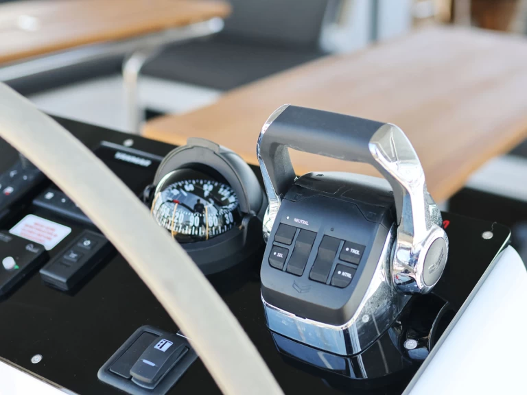 Alquiler Velero Hanse con o sin  título de navegación