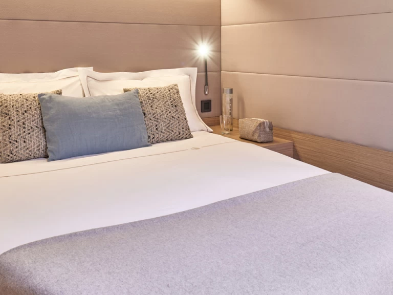 Catamarán para alquilar Santa Eulària des Riu al mejor precio