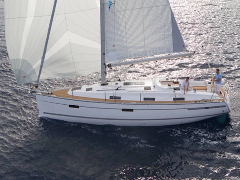Alquiler Velero en Palma de Mallorca - Bavaria Cruiser 36