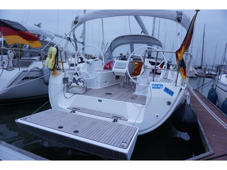 Alquiler Lemmer - Bavaria Cruiser 37 en SamBoat