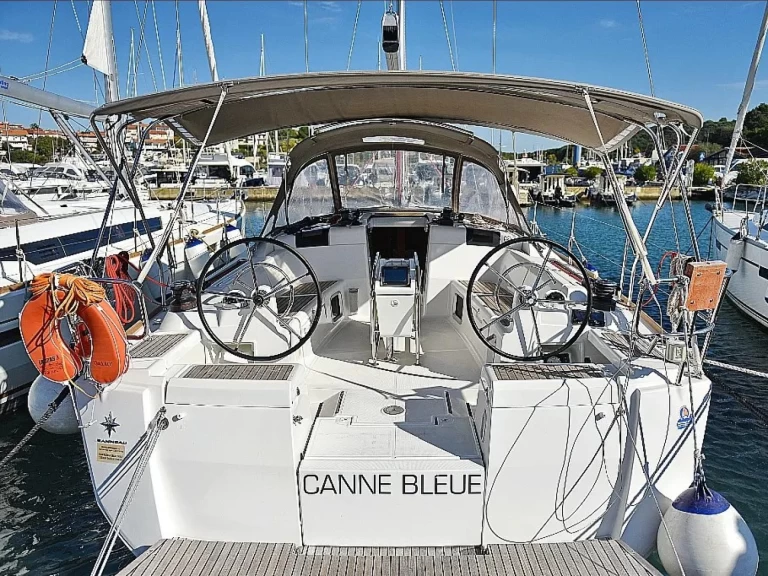 Jeanneau Sun Odyssey 449 de alquiler a Cos
