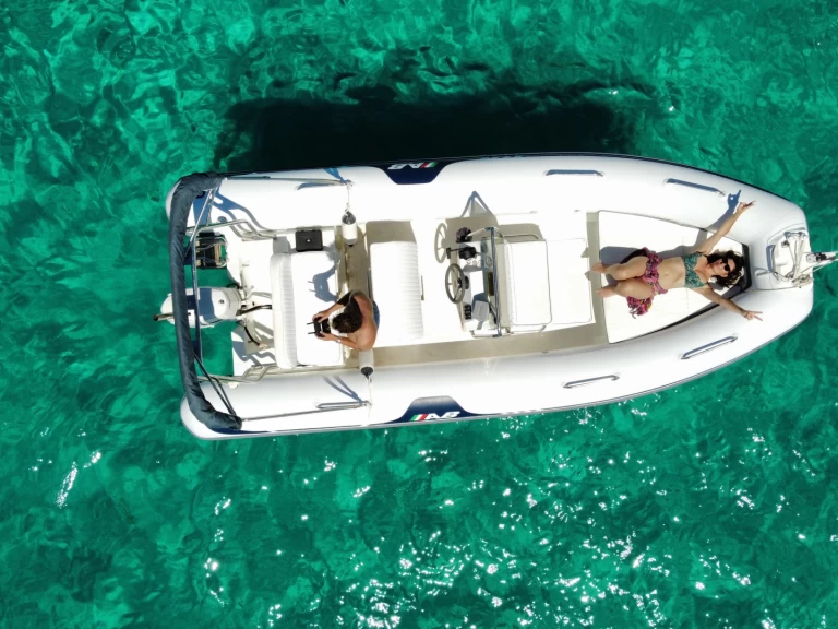 Alquiler de Artigiana-Battelli classic en Porto San Paolo