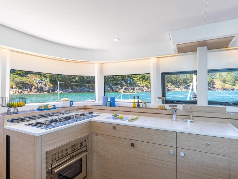 Alquiler de embarcaciones Lagoon Lagoon 43 enSant Antoni de Portmany en Samboat